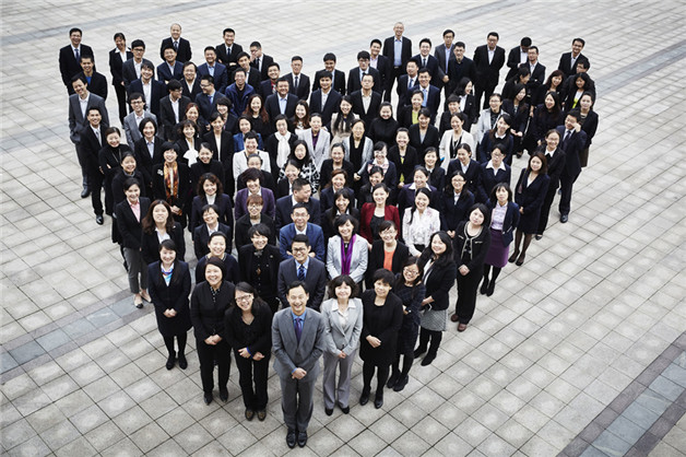 一張企業(yè)團(tuán)隊形象照如何體現(xiàn)團(tuán)隊成員間的角色關(guān)系？已回答