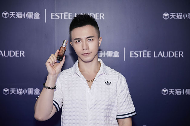 人像攝影中如何進行利用服裝搭配來展現(xiàn)自身的效果呢？-已回答